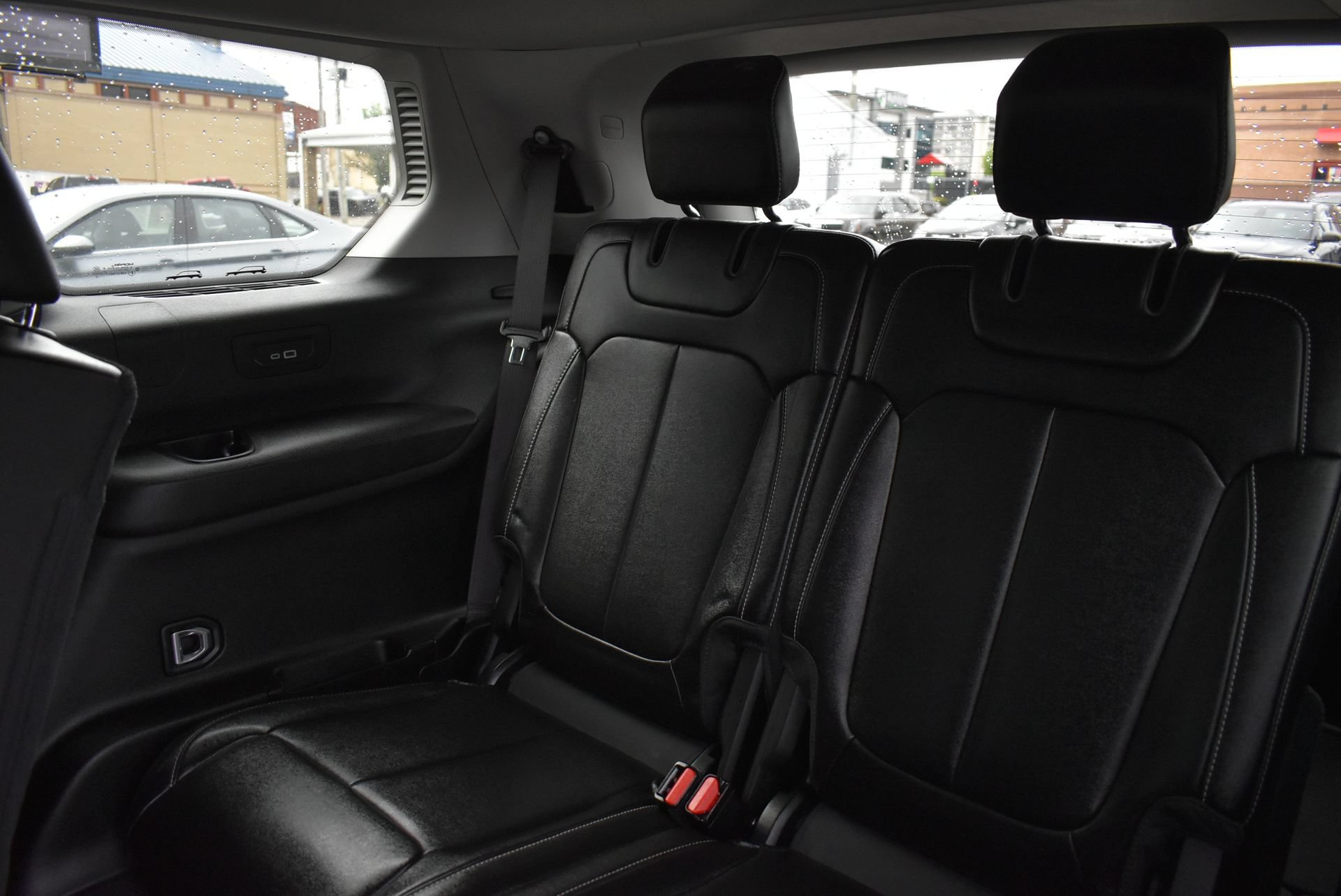 Used 2023 Jeep Grand Cherokee L Limited AWD/4WD image 18