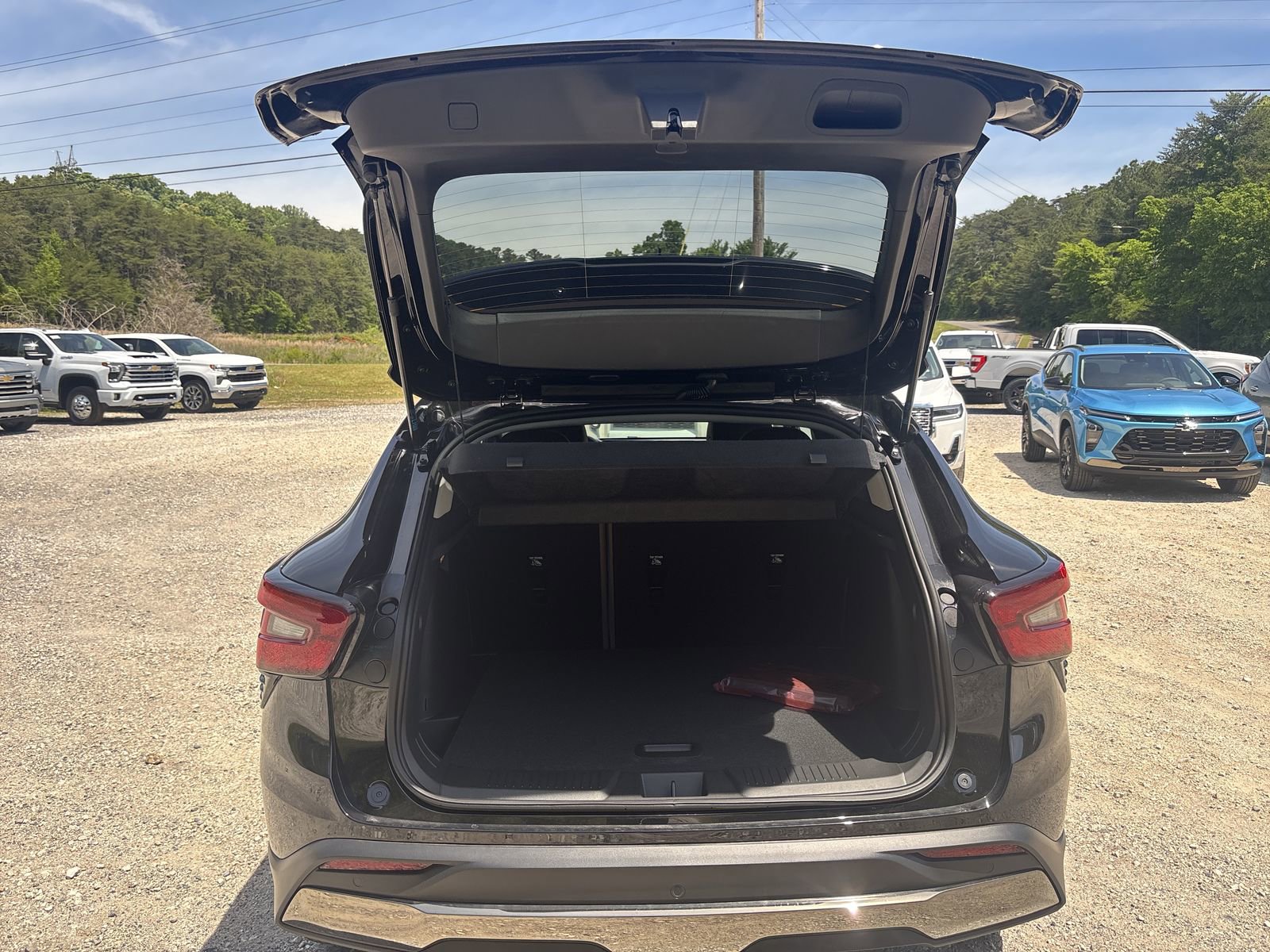 New 2026 Chevrolet Trax ACTIV FWD image 25