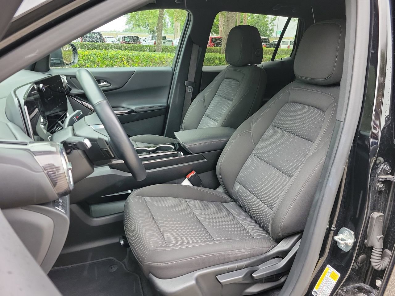 Used 2025 Chevrolet Equinox LT image 14
