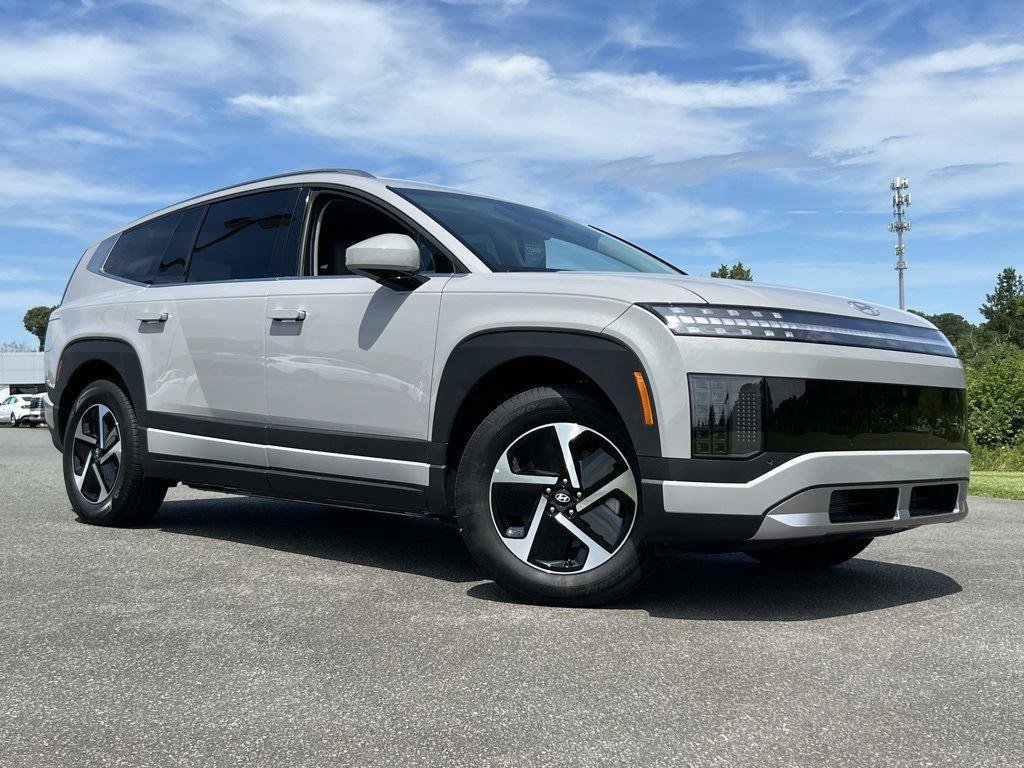 New 2026 Hyundai Ioniq 9 SE image 2