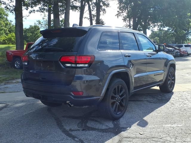 Used 2019 Jeep Grand Cherokee Altitude AWD/4WD image 4