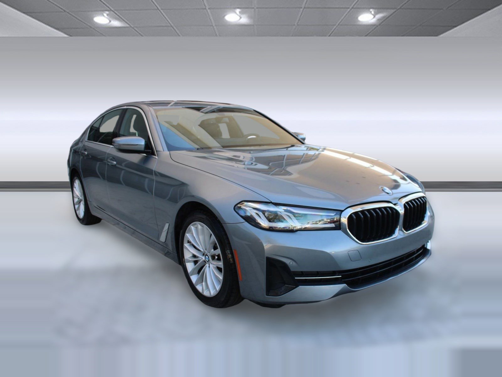 Used 2023 BMW 530i w/ Premium Package image 7