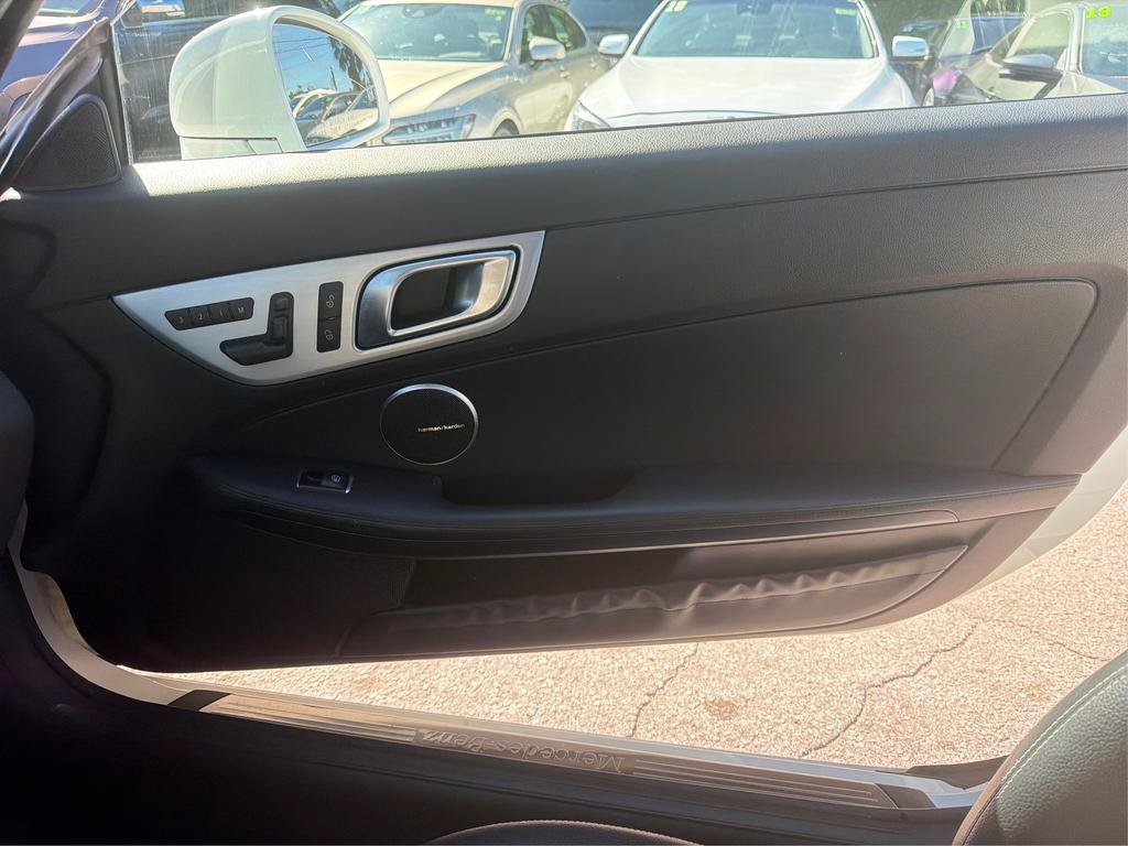 Used 2015 Mercedes-Benz SLK 250 w/ Premium Package image 22