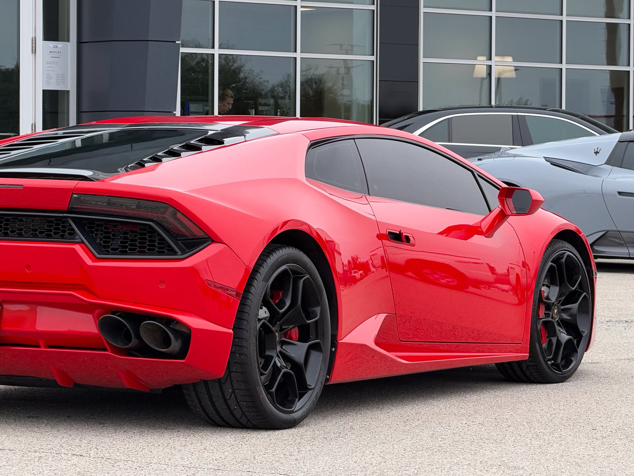 Used 2016 Lamborghini Huracan LP 580-2 RWD image 9