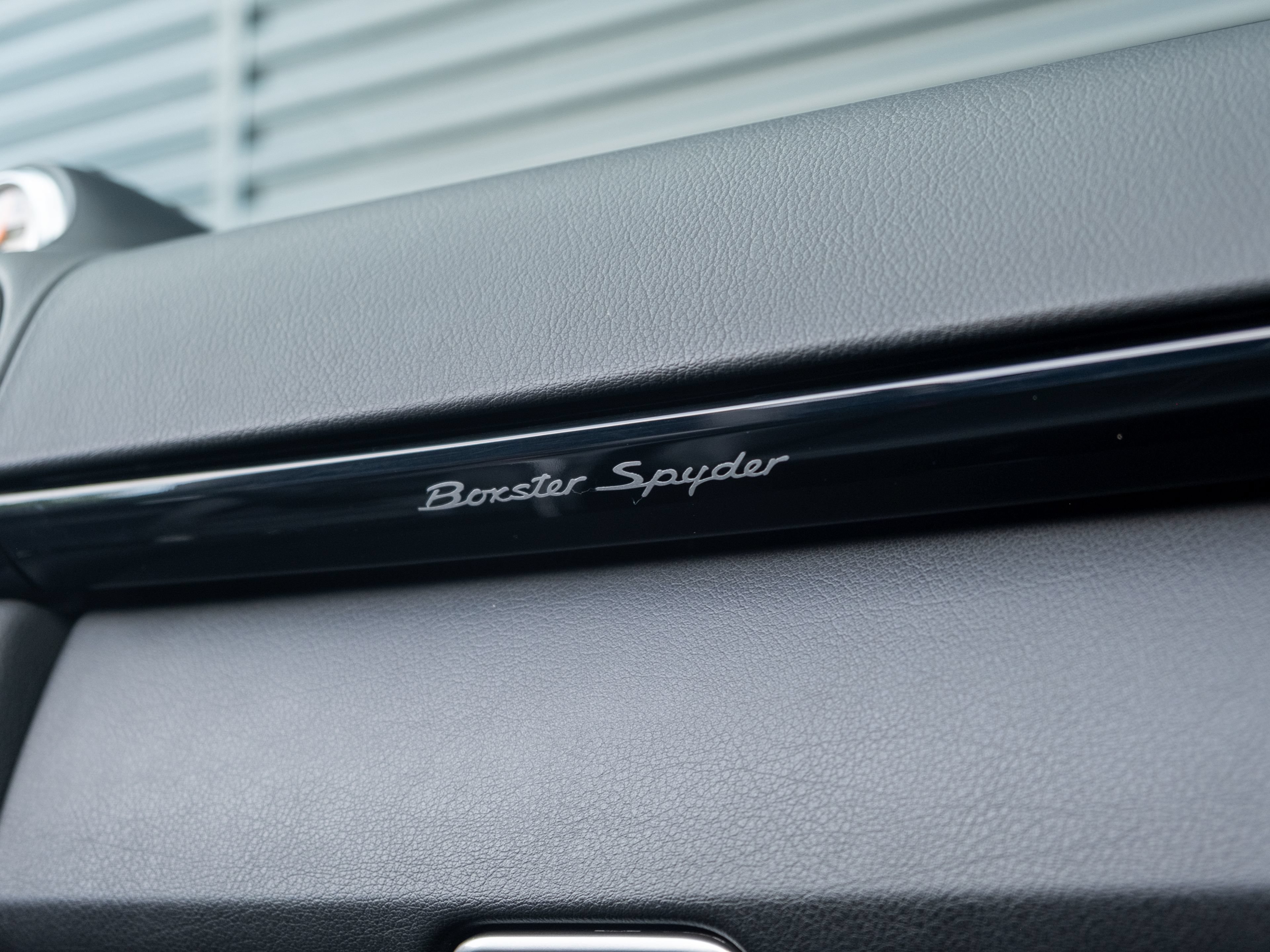 Used 2011 Porsche Boxster Spyder RWD image 42