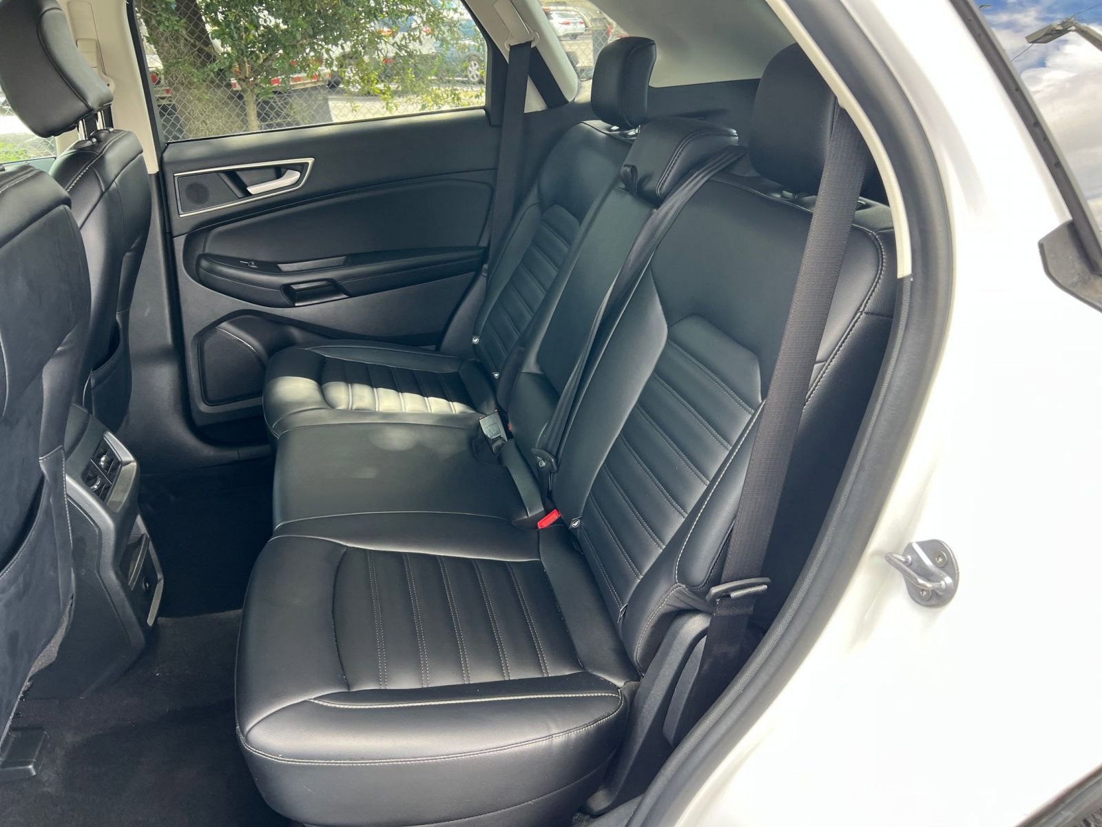 Used 2024 Ford Edge SEL image 35