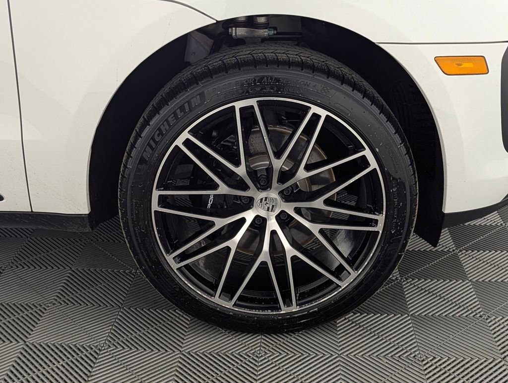 New 2026 Porsche Macan S image 14