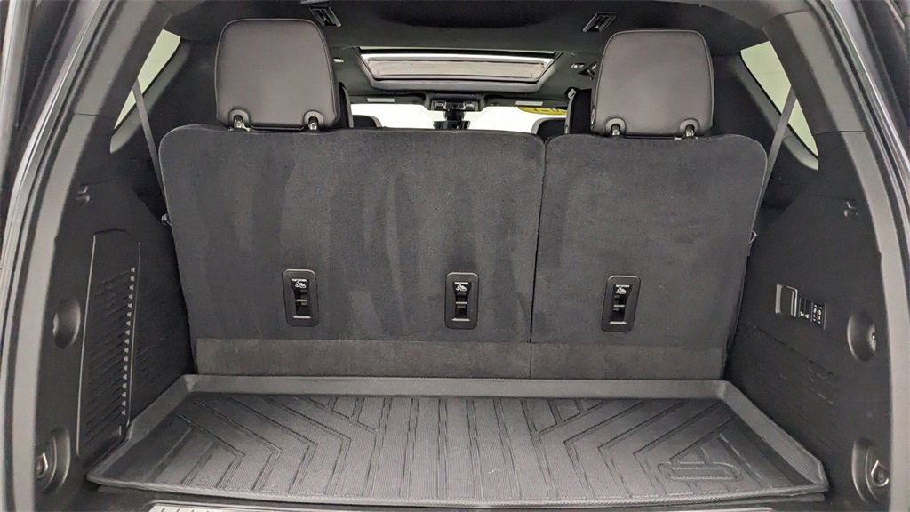 Used 2021 Chevrolet Tahoe High Country w/ Premium Package image 8