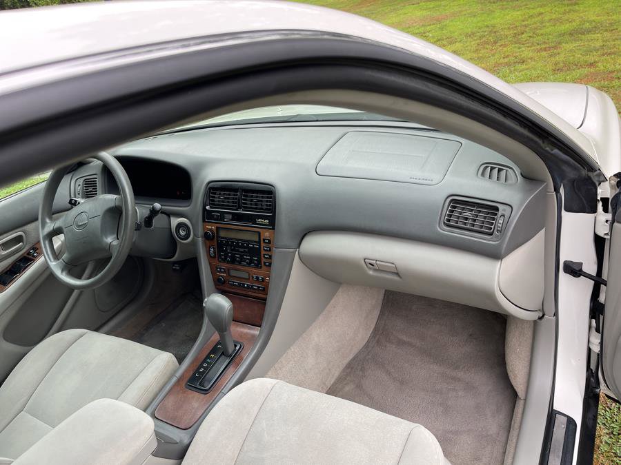 Used 2001 Lexus ES 330 image 33