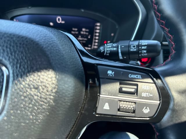 Used 2025 Honda Pilot Black Edition image 30