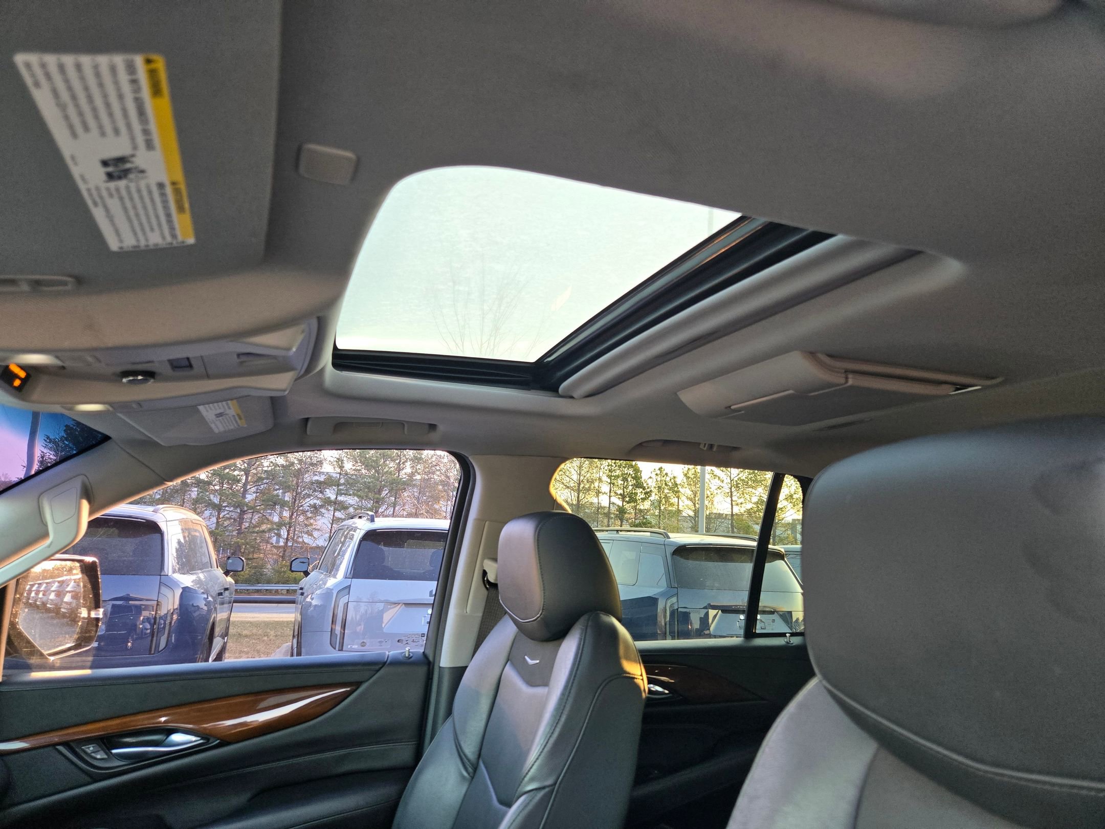 Used 2019 Cadillac Escalade Luxury image 25