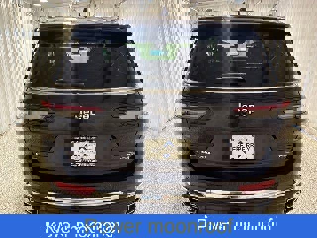 Used 2023 Jeep Grand Cherokee L Overland image 5