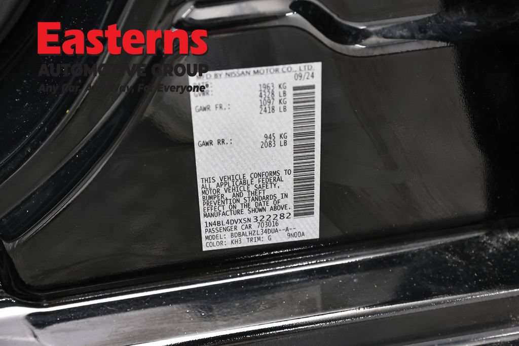 Used 2025 Nissan Altima 2.5 SV FWD image 35