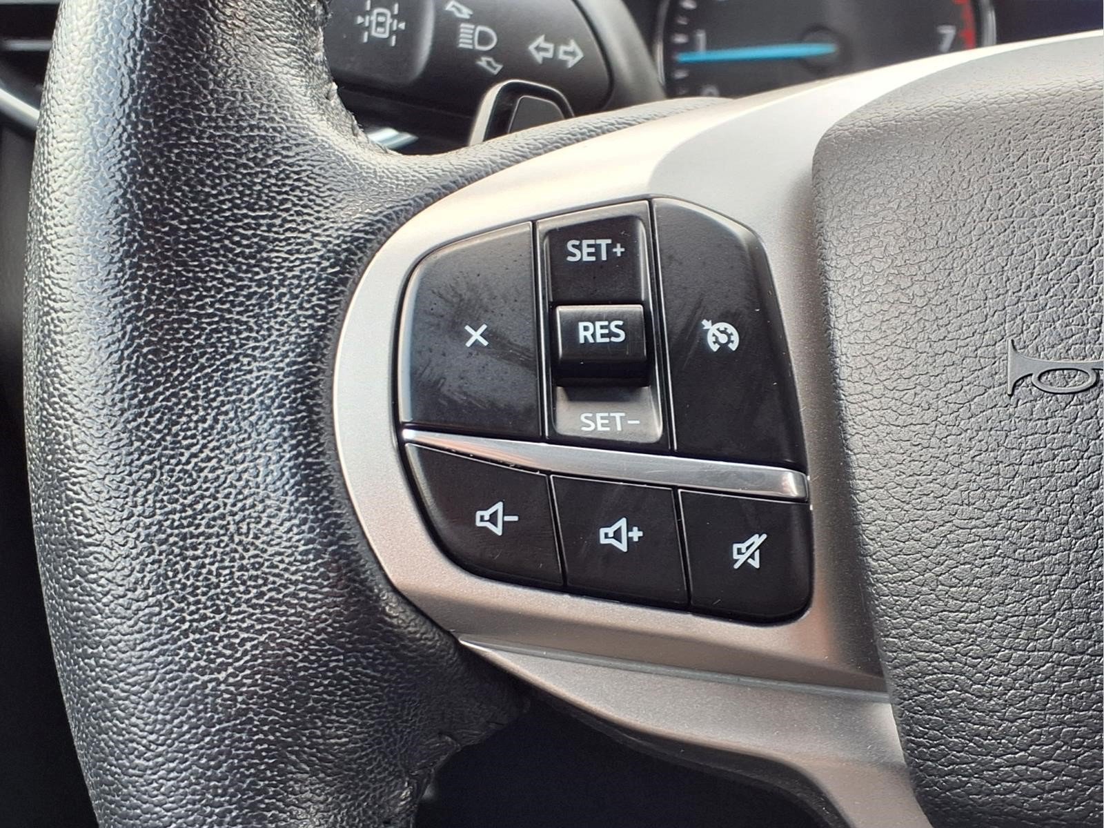Used 2021 Ford Explorer XLT w/ Equipment Group 202A RWD image 20