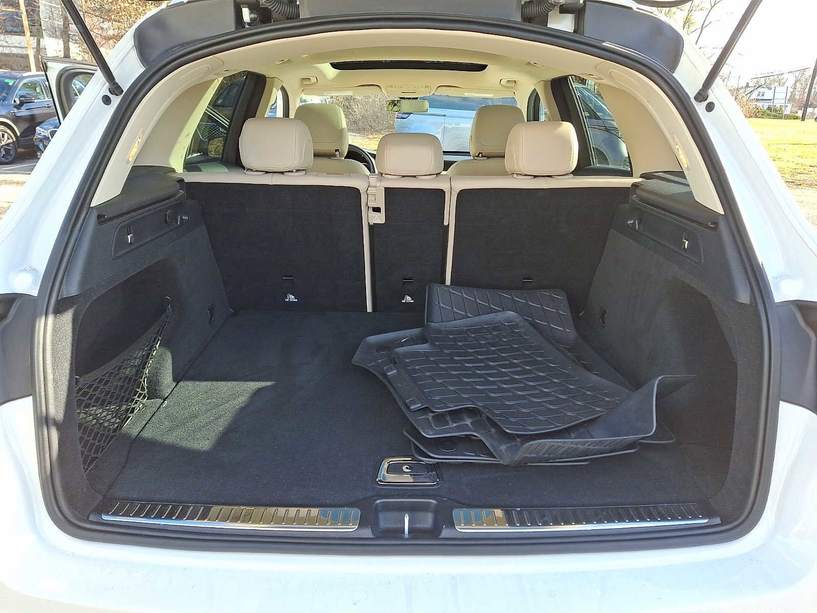 Used 2021 Mercedes-Benz GLC 300 4MATIC image 26