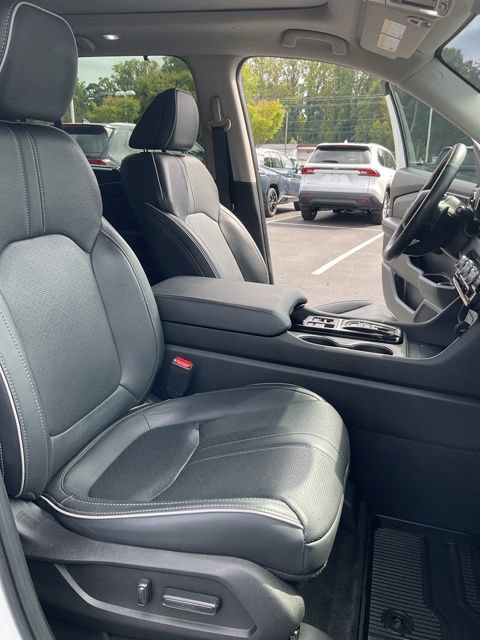 Used 2023 Honda Pilot Elite image 19