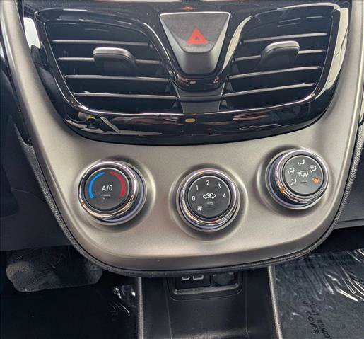 Used 2021 Chevrolet Spark LT FWD image 14