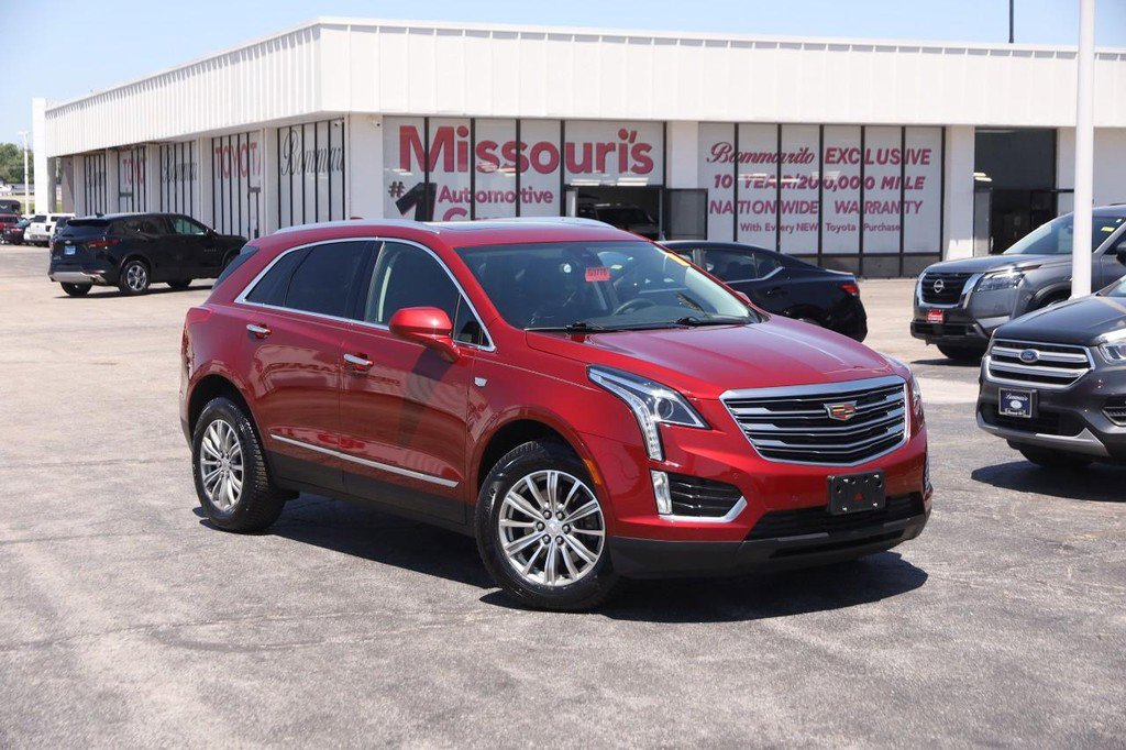 Used 2019 Cadillac XT5 Luxury AWD/4WD image 2