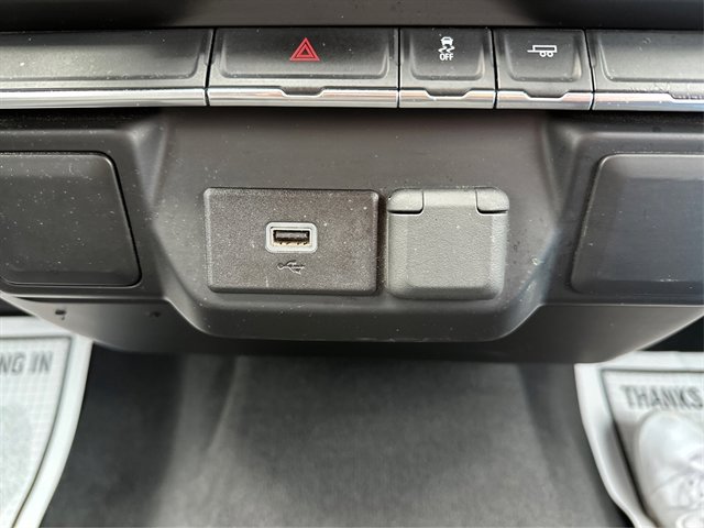 Used 2019 Chevrolet Silverado 1500 Custom w/ Infotainment Package image 38