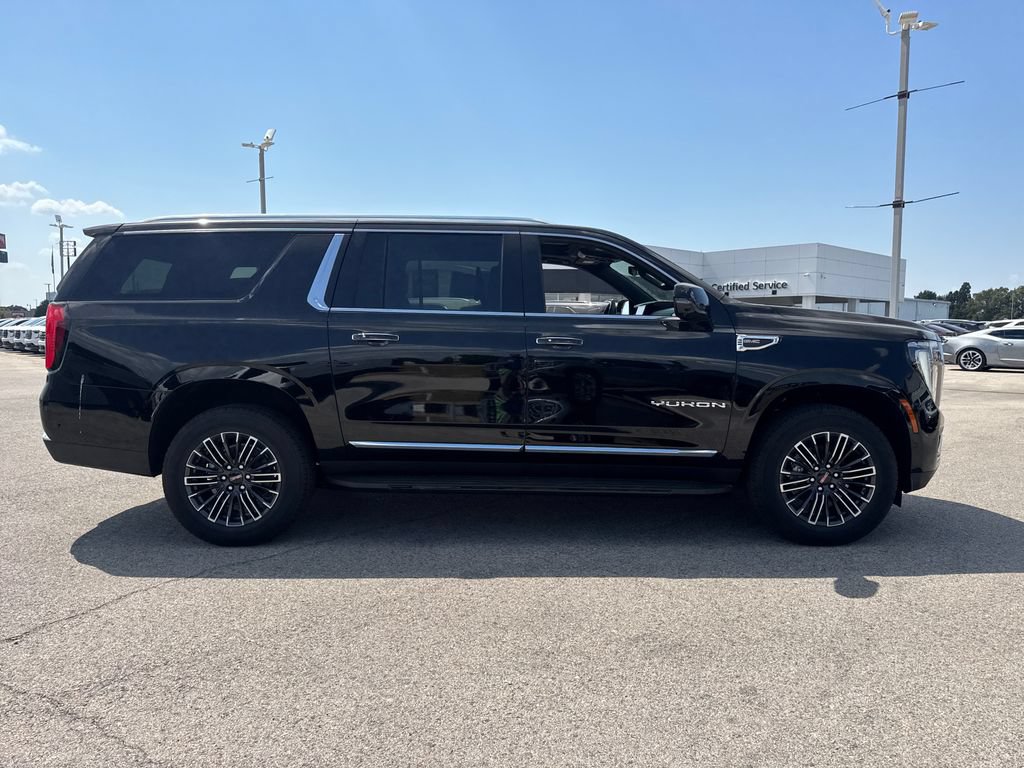 New 2026 GMC Yukon XL Elevation w/ Elevation Premium Package AWD/4WD image 7