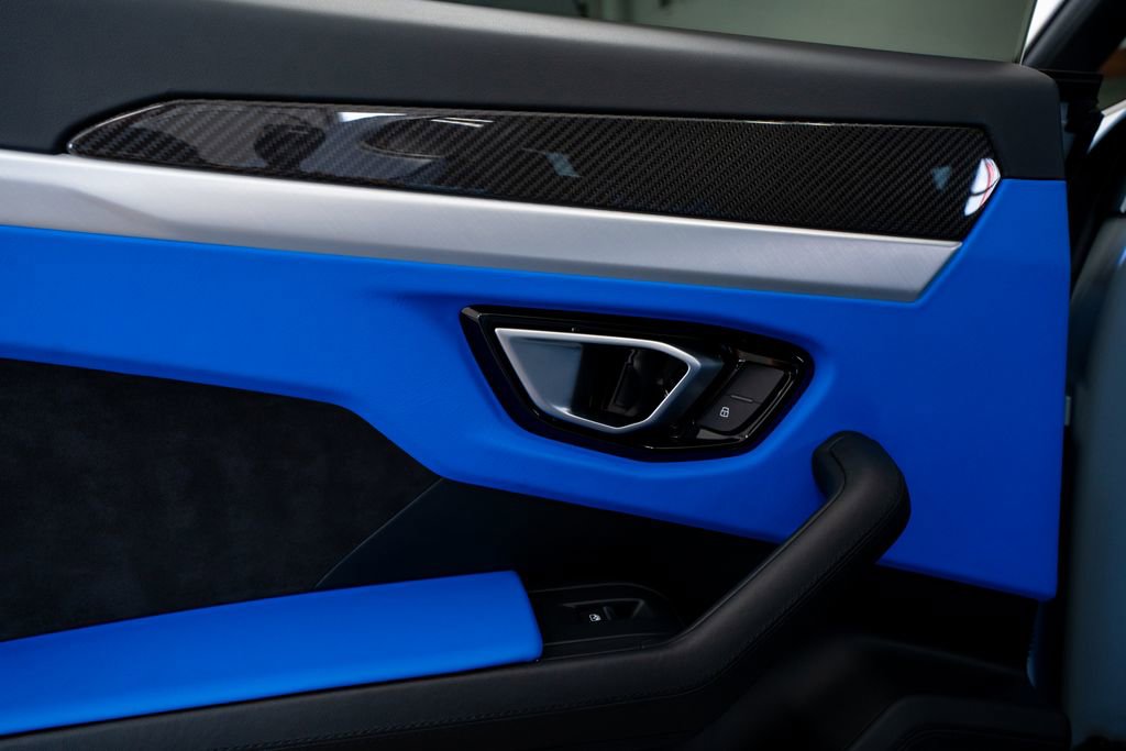 Used 2022 Lamborghini Urus image 59