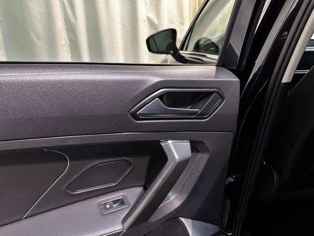 Certified 2022 Volkswagen Tiguan SE image 26