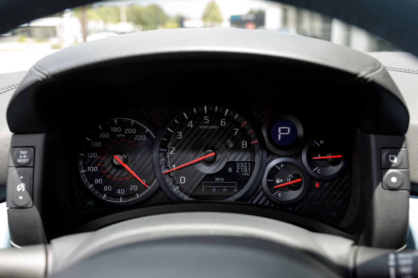 Used 2024 Nissan GT-R AWD/4WD image 38