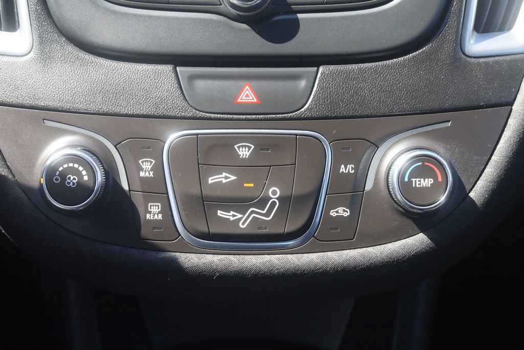 Used 2018 Chevrolet Malibu LS FWD image 11