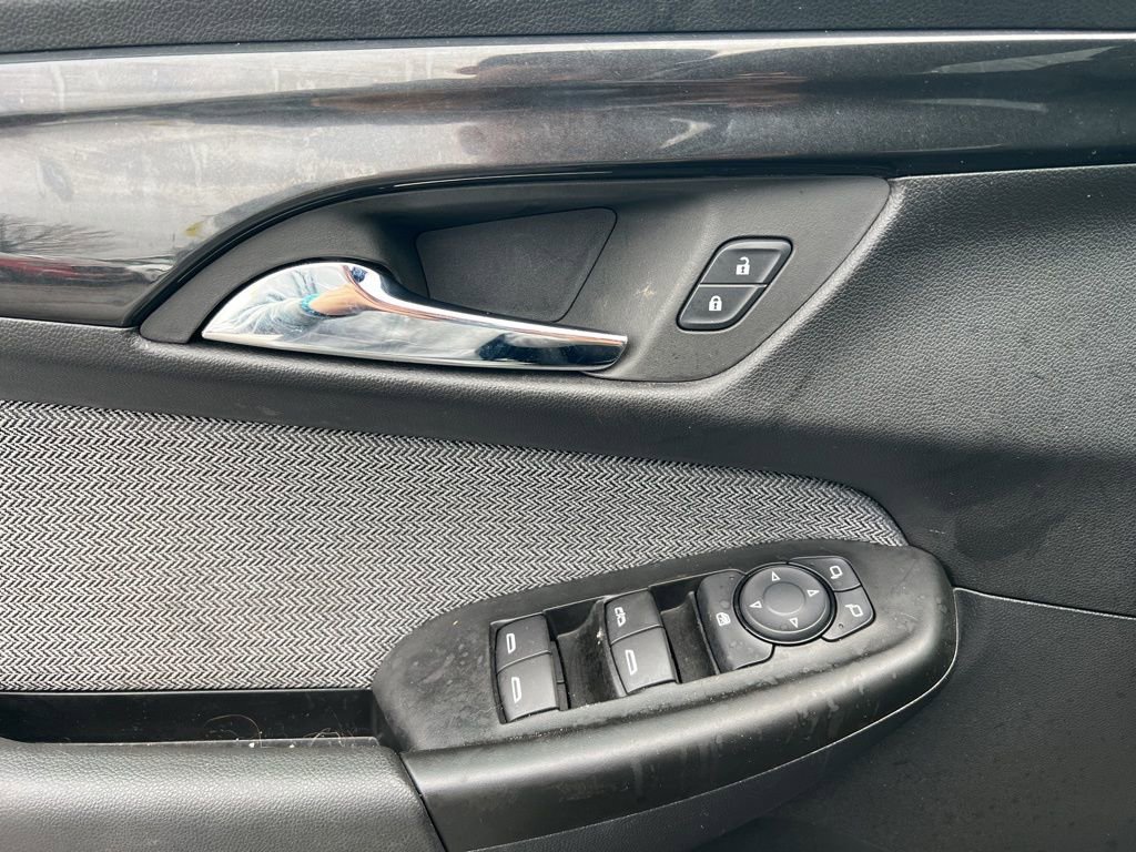 Used 2025 Chevrolet TrailBlazer LT w/ Driver Confidence Package image 9