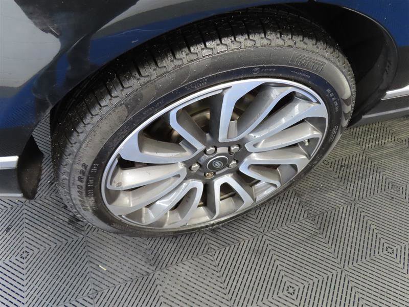 Used 2016 Land Rover Range Rover Supercharged image 8
