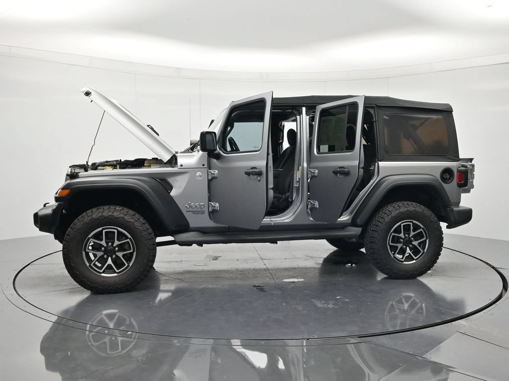 Used 2018 Jeep Wrangler Unlimited Sport S AWD/4WD image 46