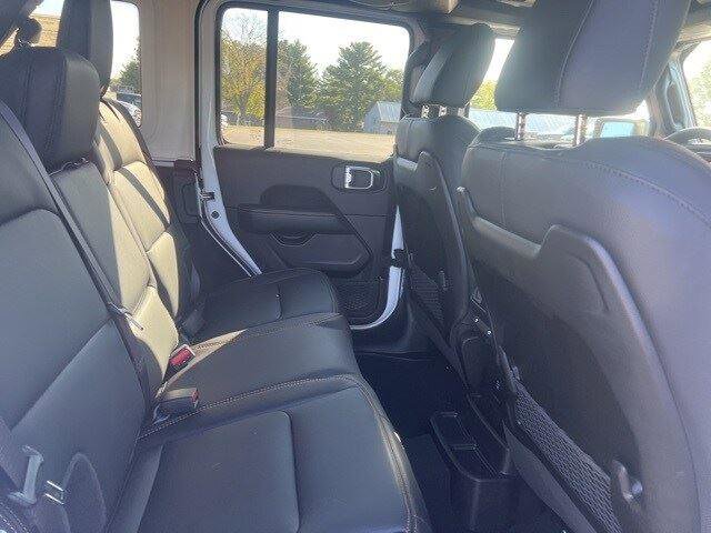 New 2025 Jeep Wrangler Sahara image 15