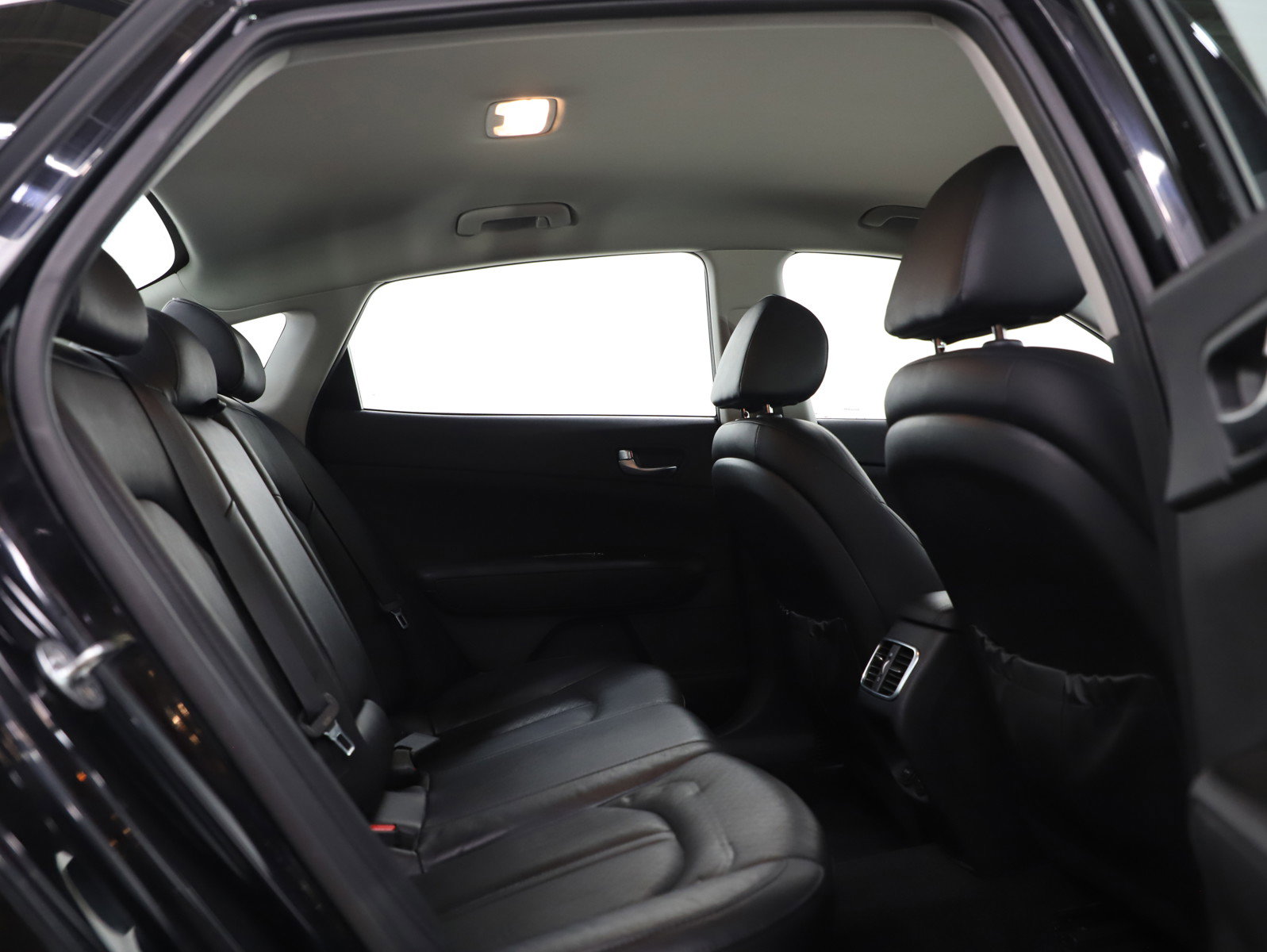 Used 2017 Kia Optima EX image 13