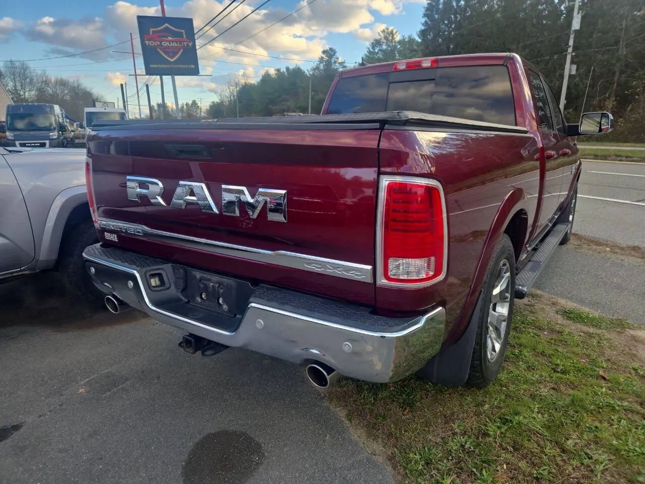 Used 2017 RAM 1500 Limited image 7