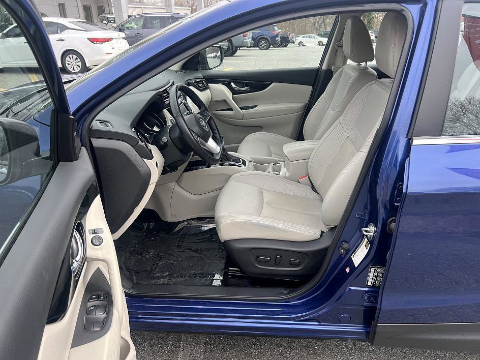 Certified 2022 Nissan Rogue Sport SL image 13