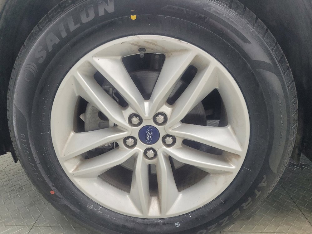 Used 2018 Ford Edge SEL FWD image 31