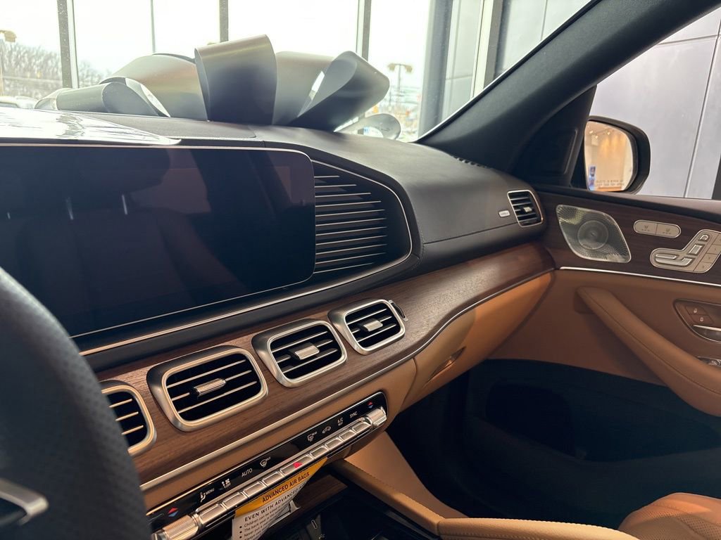 New 2026 Mercedes-Benz GLS 450 4MATIC image 13