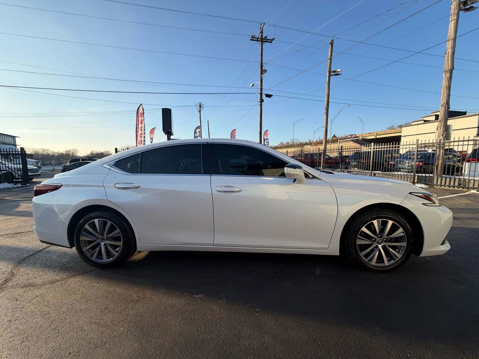 Used 2021 Lexus ES 350 w/ Premium Package image 12