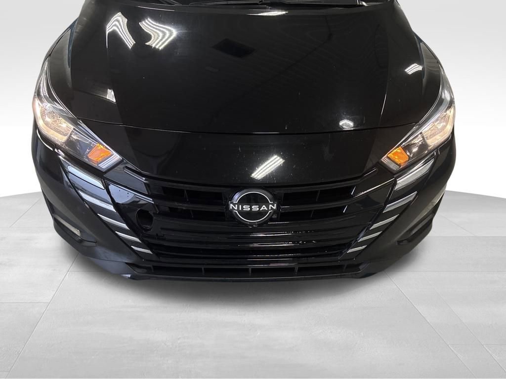 Used 2023 Nissan Versa SV image 33