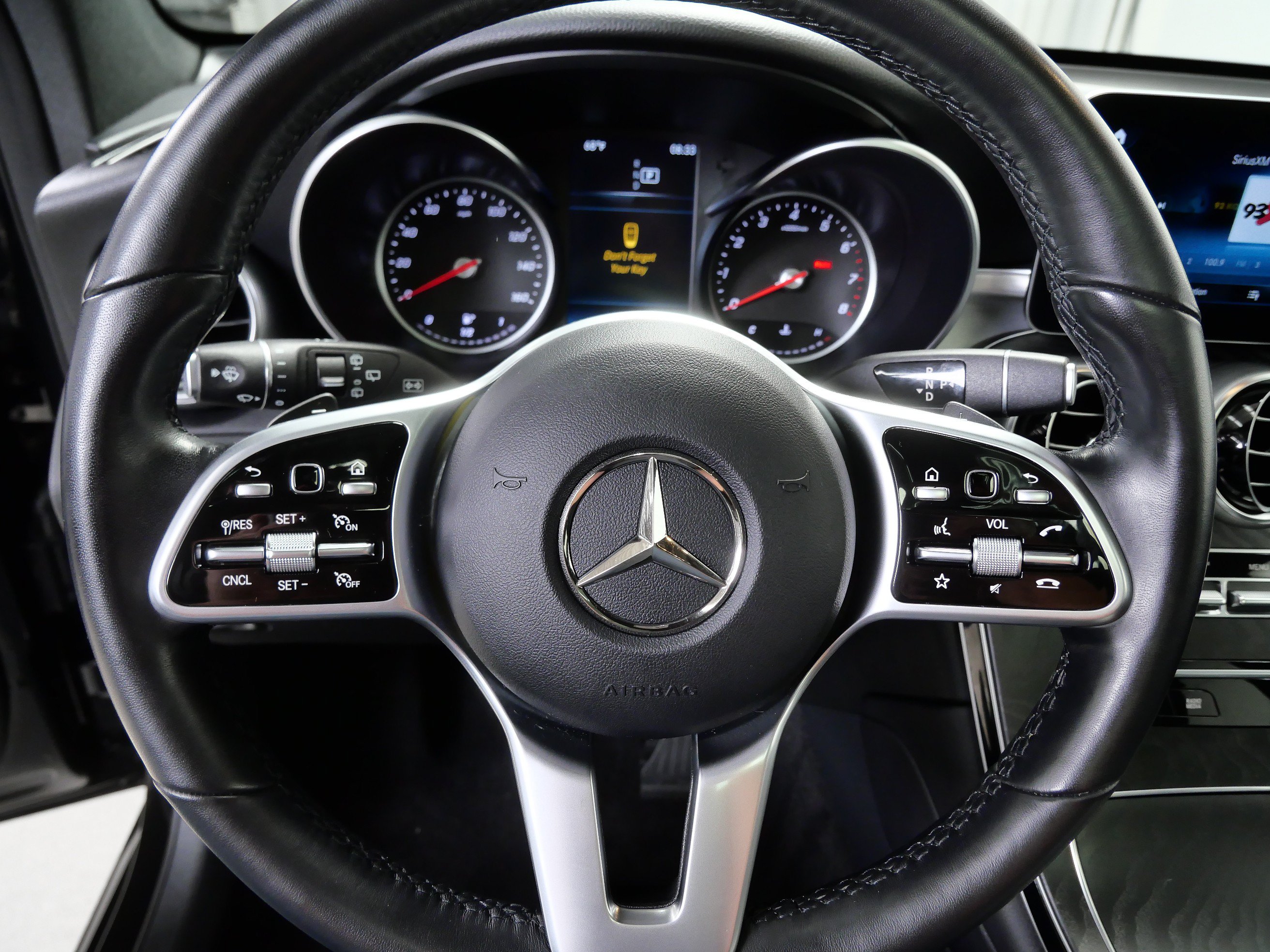 Used 2022 Mercedes-Benz GLC 300 4MATIC image 23