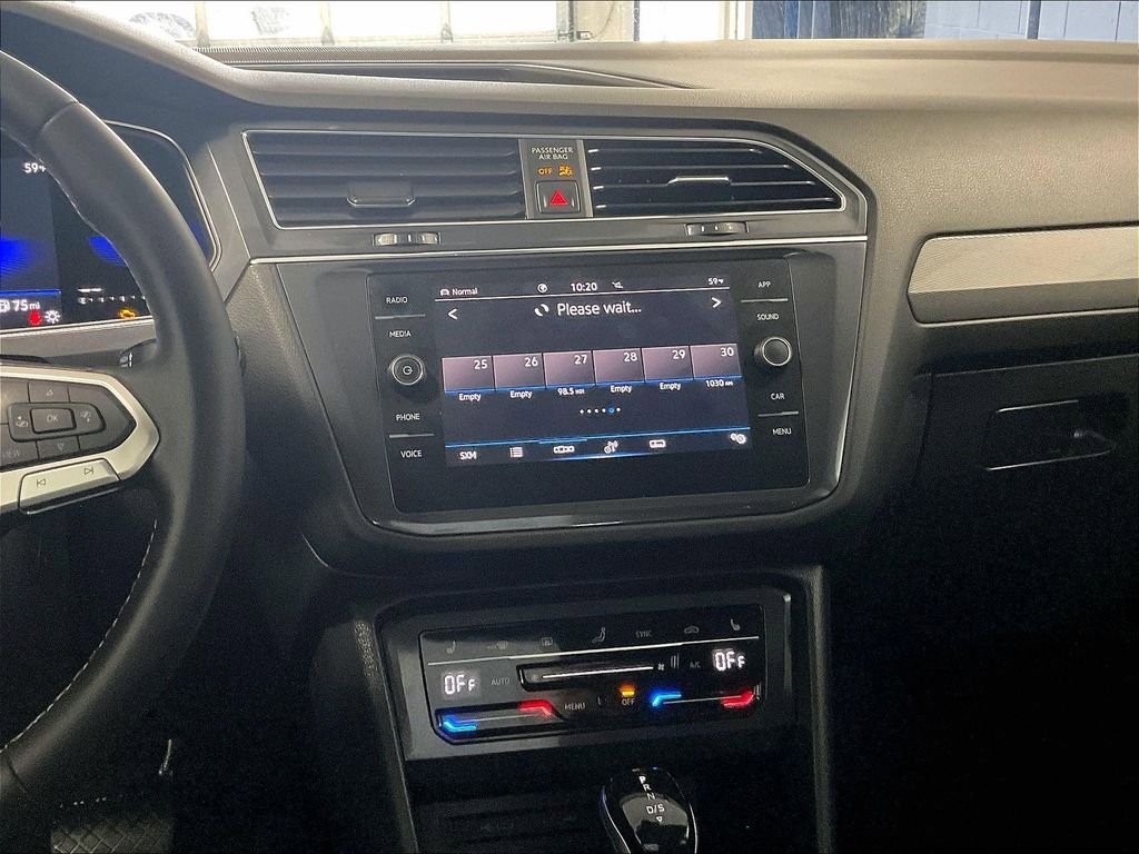 Certified 2023 Volkswagen Tiguan SE AWD/4WD image 18
