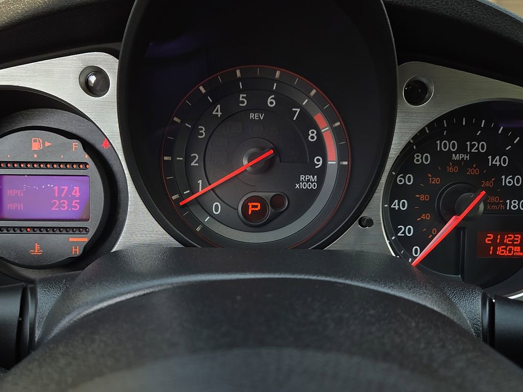 Used 2018 Nissan 370Z Touring Sport image 19