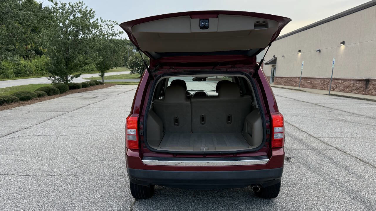 Used 2017 Jeep Patriot High Altitude image 6