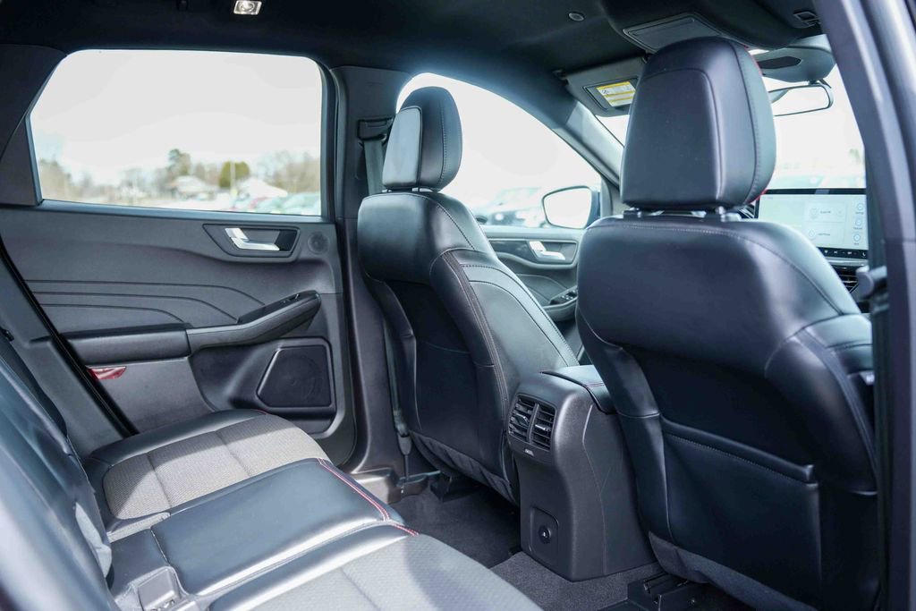 Certified 2023 Ford Escape ST-Line Select w/ Tech Pack #2 image 21