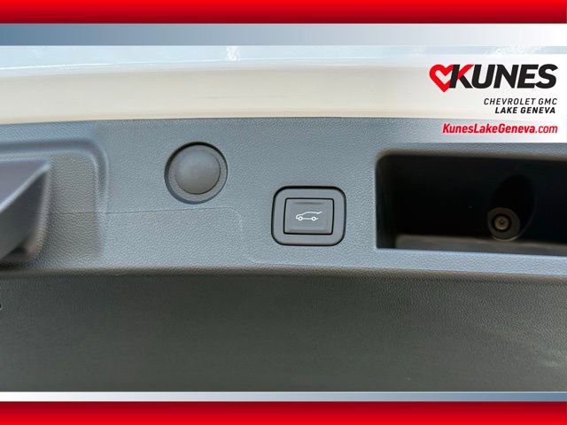 New 2026 GMC Terrain Denali w/ LPO, Floor Liner Package image 22