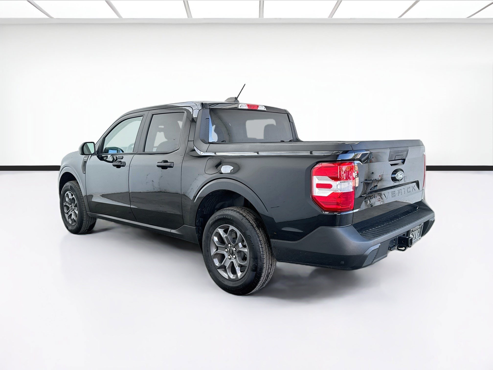 Used 2025 Ford Maverick XLT FWD image 6
