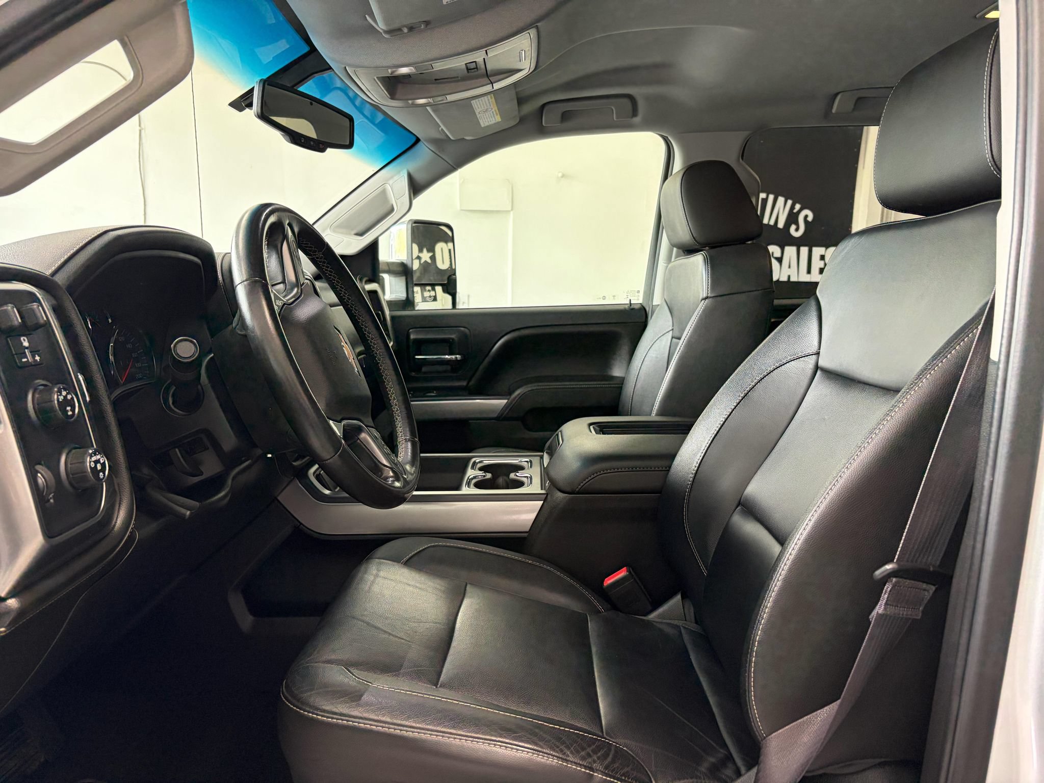Used 2016 Chevrolet Silverado 3500 LTZ w/ Z71 Package, Off-Road AWD/4WD image 17