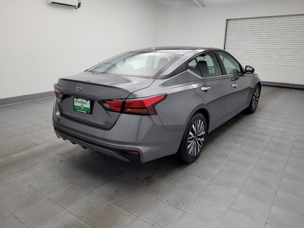 Used 2024 Nissan Altima 2.5 SV image 9