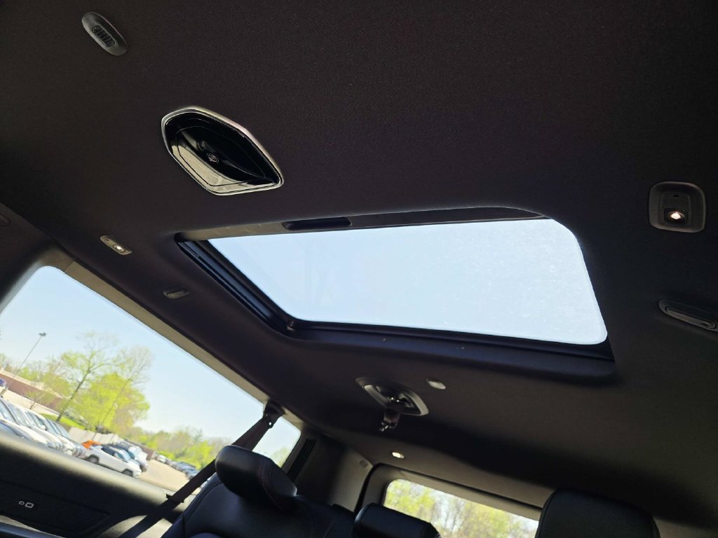 New 2026 Jeep Grand Wagoneer L Limited AWD/4WD image 18