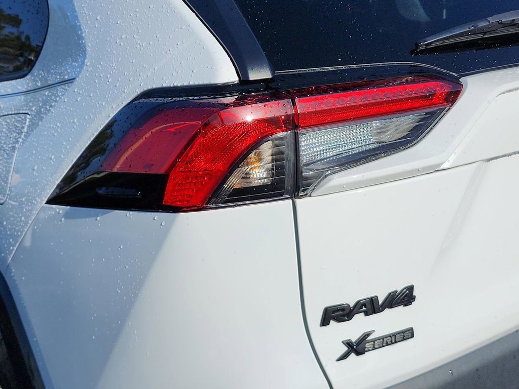 Used 2021 Toyota RAV4 XLE image 35